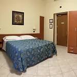 Dei Pini מלון 3*