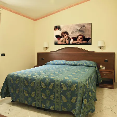 Hotel Dei Pini 3*