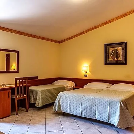 Dei Pini Hotel 3*