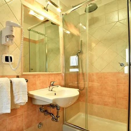 Hotel Dei Pini Fiuggi
