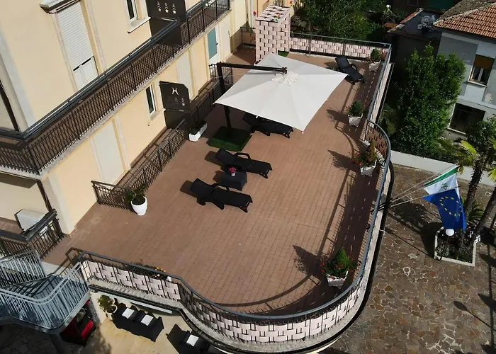 Dei Pini Hotel 3*