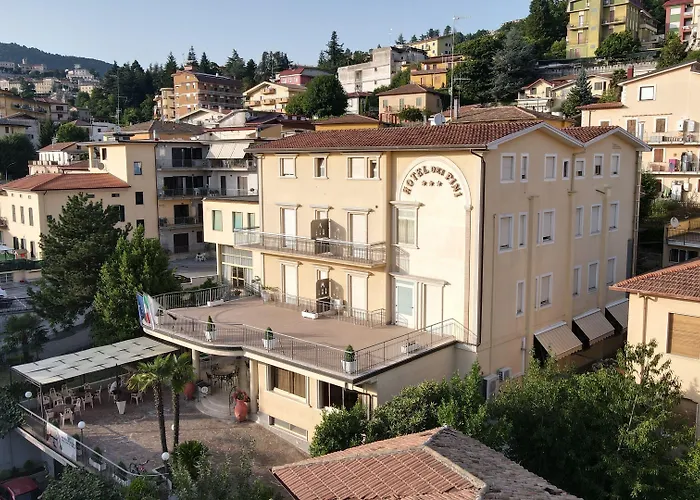 Ξενοδοχείο Dei Pini 3*
